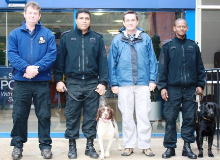 British HC visits Seychellois police dog handlers at UK training base