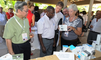 Viewing the donation after the handover ceremony