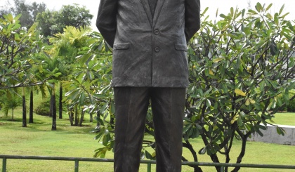 Statue of late Sir James Mancham unveiled in the Peace Park