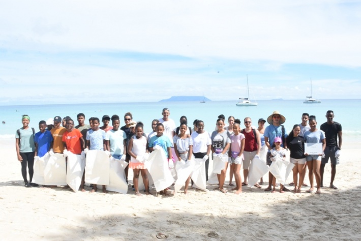 Stakeholders team up to clean Beau Vallon beach
