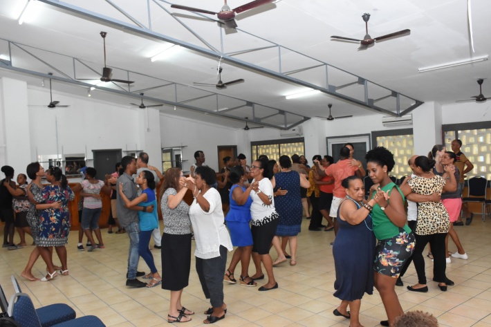 Participants learn new standardised traditional dance moves