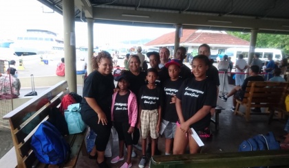 L’école Française des Seychelles et l’école des Sourds visitent l’île Curieuse