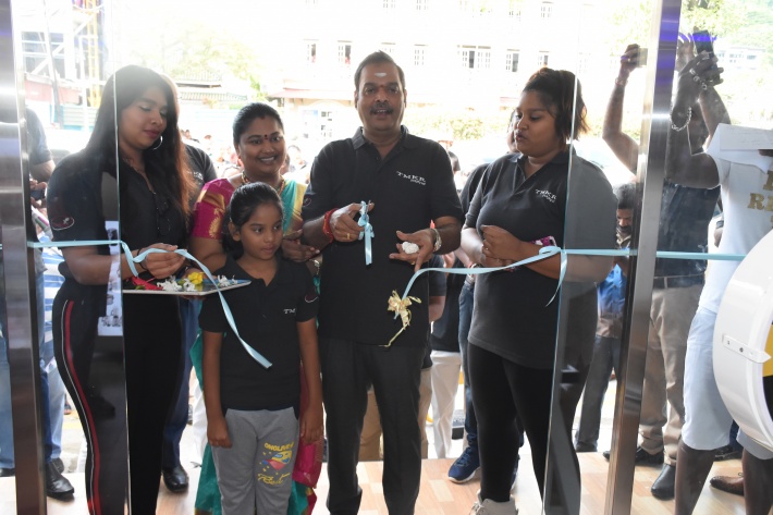 Pillay R Group opens new outlet in Victoria