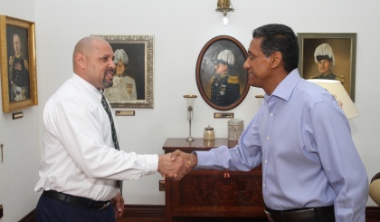 Le Président Faure reçoit l'homme de fer Steven Baccus à State House