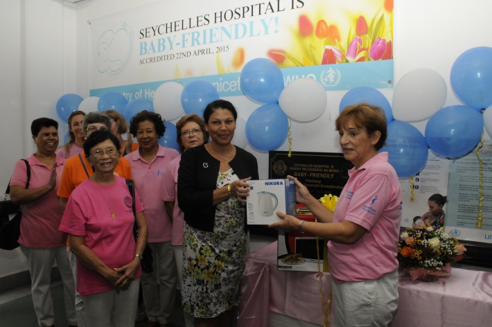 New day lounge for nursing mothers opens at Seychelles Hospital