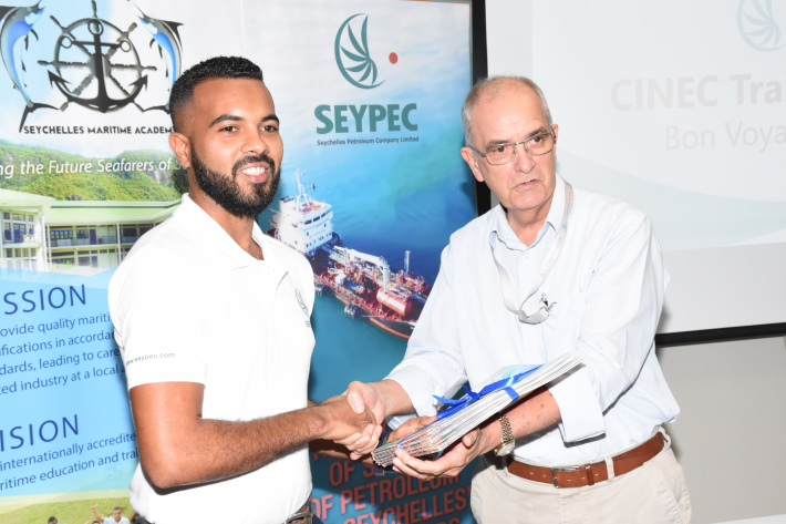 Seypec endorses 6th group of young seafarers to train at Cinec