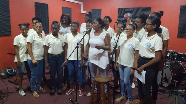 Angels Choir sings in aid of Alzheimer’s sufferers