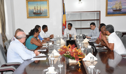 President meets members of the La Digue Business Association