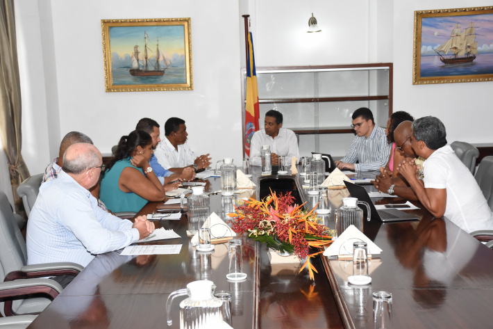 President meets members of the La Digue Business Association