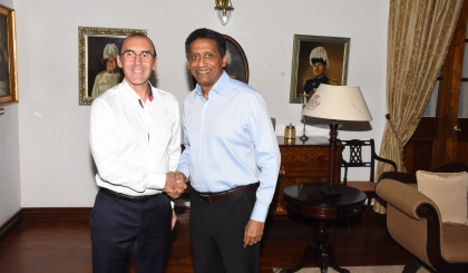Le nouvel ambassadeur de France aux Seychelles accrédité