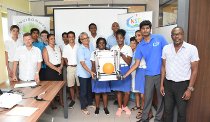 Seychelles robotic team gets financial support
