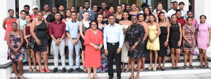 Government celebrates successful youth employment programmes