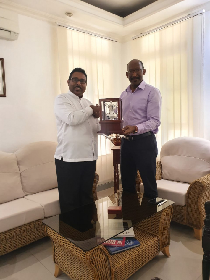 Sri Lankan HC pays farewell call on VP Meriton