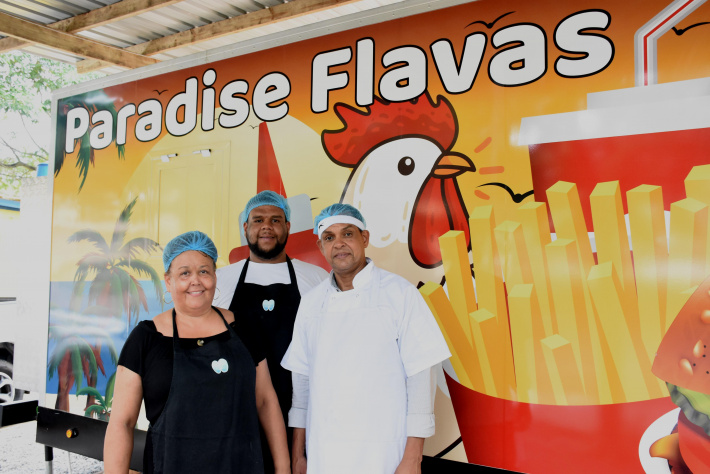 Paradise Flavas: a new food truck offering customers the tastiest and best-valued fried chicken on the island