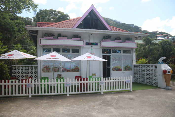 La Dolce Vita adds new outlet at Beau Vallon