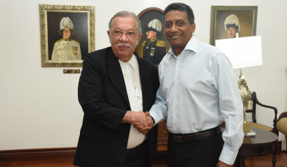 President Faure bids farewell to Justice MacGregor