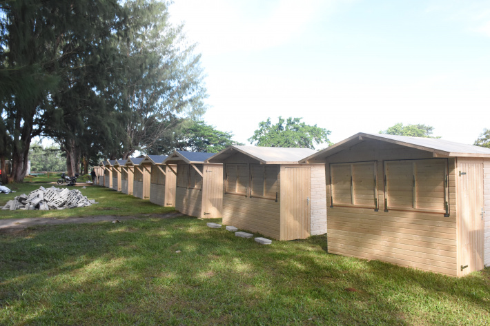 New kiosks being built at ex-children’s playground for street vendors