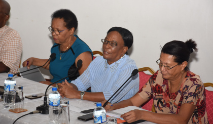 Ministry of Education meets school council chairpersons