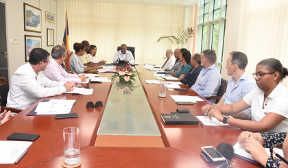 Mentors committee discuss Seychellois participation in top managerial positions
