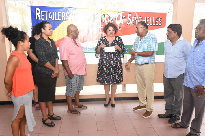 Cancer Concern on Praslin receives donation