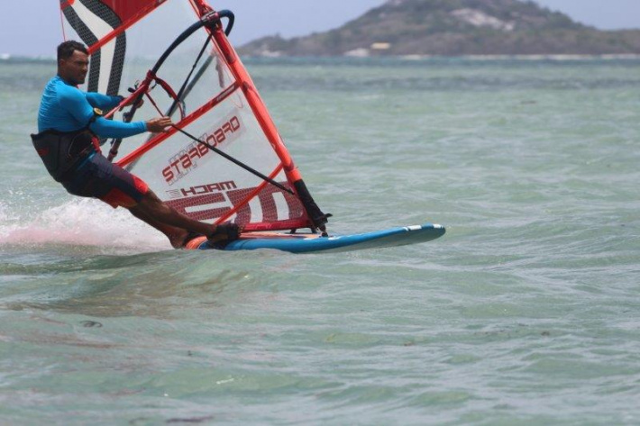 Windsurfing and kite surfing Mahé to Praslin race