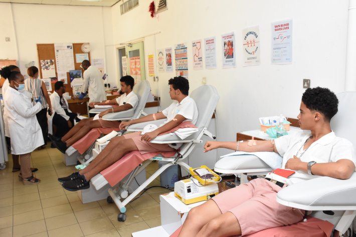 NIHSS partners with parents and friends in blood donation campaign