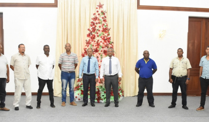 President meets members of the taxi operators association