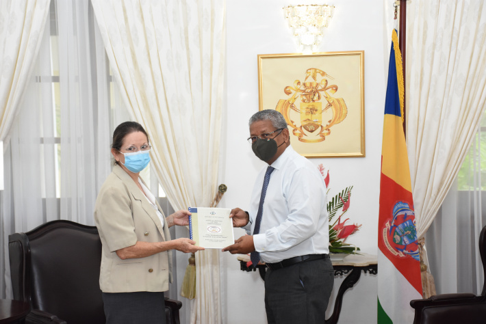 Ombudsmanreport2020Frebruary262021     President Ramkalawan receives Ombudsman’s report for 2020