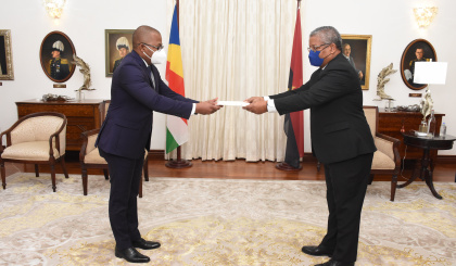 New Angolan ambassador accredited