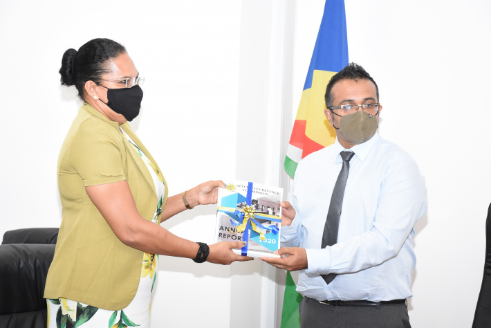 SRC presents 2020 annual report to Minister Hassan