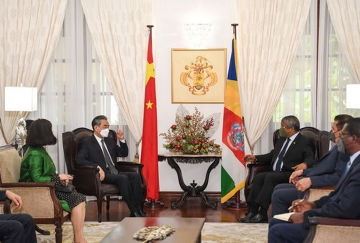 Forging ahead together to build a China-Seychelles community with a shared future