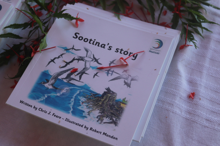 SeyCCAT project sets Sootina off to fly into children’s hearts   
