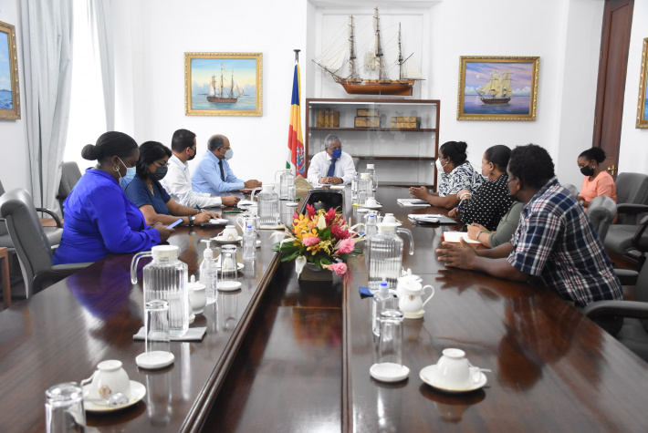 President Ramkalawan holds first meeting with association of media practitioners   