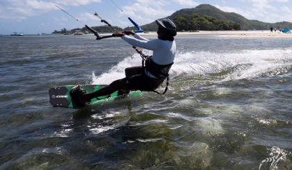 Windsurfing and kitesurfing: Mahé-Praslin crossing