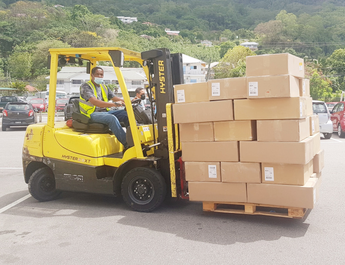    Mahe Shipping Company Limited and Air Seychelles Cargo handle first transshipment successfully