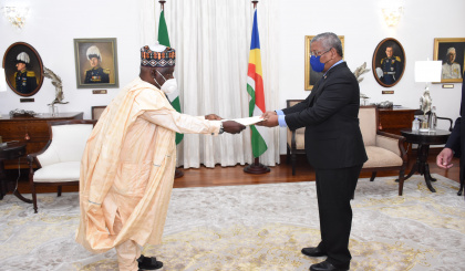 New Nigerian high commissioner to Seychelles presents credentials   