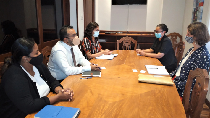 Minister Hassan appeals for technical support in meeting with Australian HC