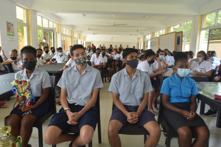 Anse Boileau secondary school rewards outstanding IGCSE performers   