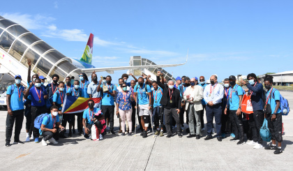 Football: Prime Minister Mahinda Rajapaksa Trophy     Champions Seychelles accorded rapturous welcome   