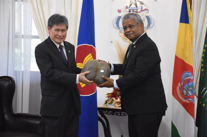 Seychelles and ASEAN to strengthen cooperation in Blue Economy