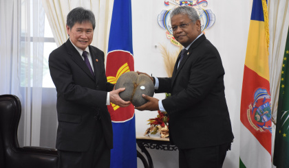 Seychelles and ASEAN to strengthen cooperation in Blue Economy