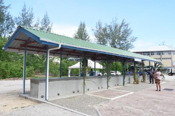 Ile Persévérance gets temporary fish and vegetable market   