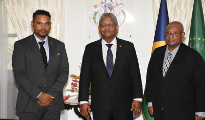 The South African delegation in a souvenir photograph with Minister Radegonde and his team from the department of Foreign Affairs