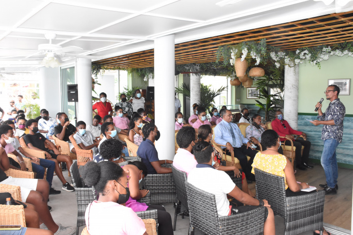 Youth and arts programme     Building creative career  pathways for youths and  professionalising the arts