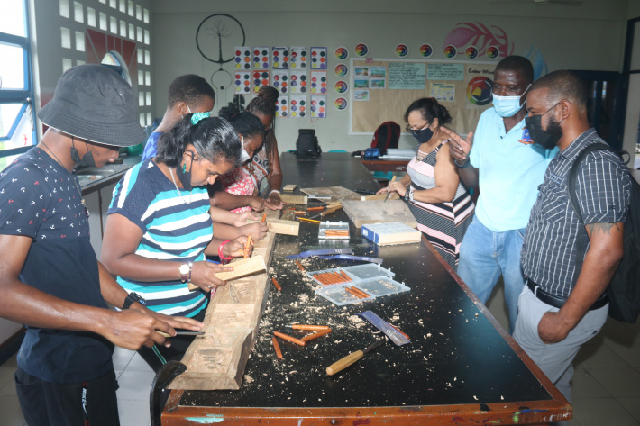 Pupils, teachers learn sculpting techniques