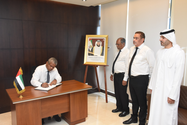 Country’s leaders sign condolence book