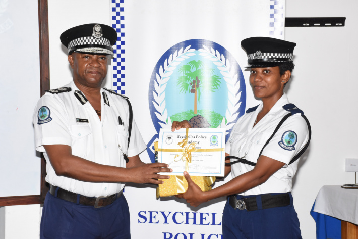 Groups of police officers rewarded after successfully completing courses   