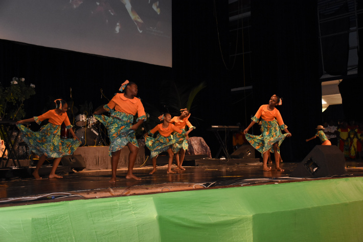    Anse Boileau primary, Plaisance secondary grand winners of the Inter-school moutya dance competition     Keeping our cultural  heritage flame burning     By Patrick Joubert