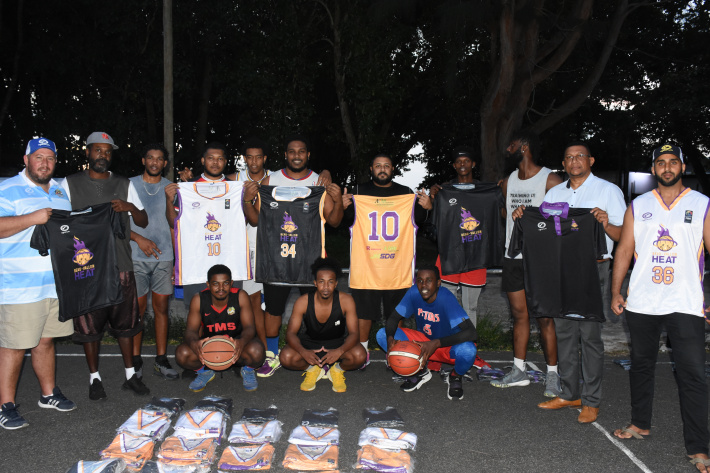 Basketball  Beau Vallon Heat receive new kit from Optimum Sports