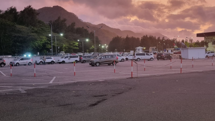    Taxi conundrum at Seychelles International Airport